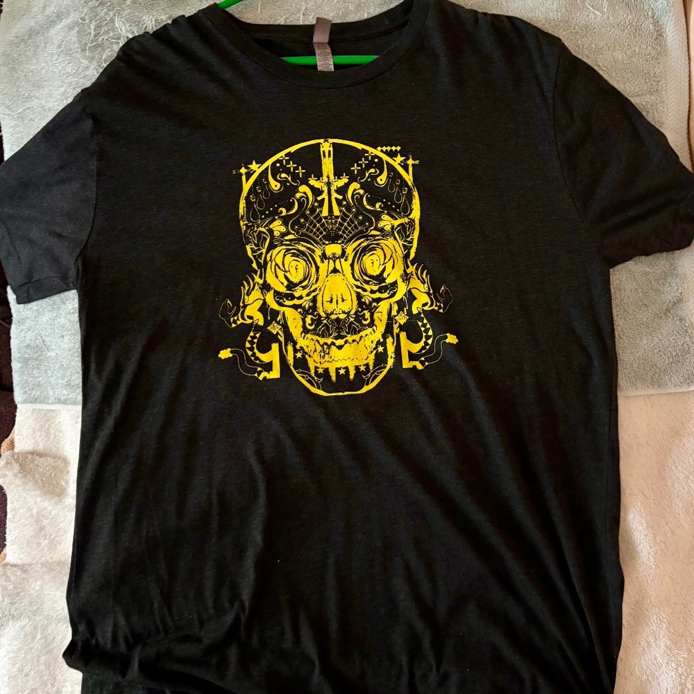 ANIME T SHIRT SCRATCH AND DENT SALE